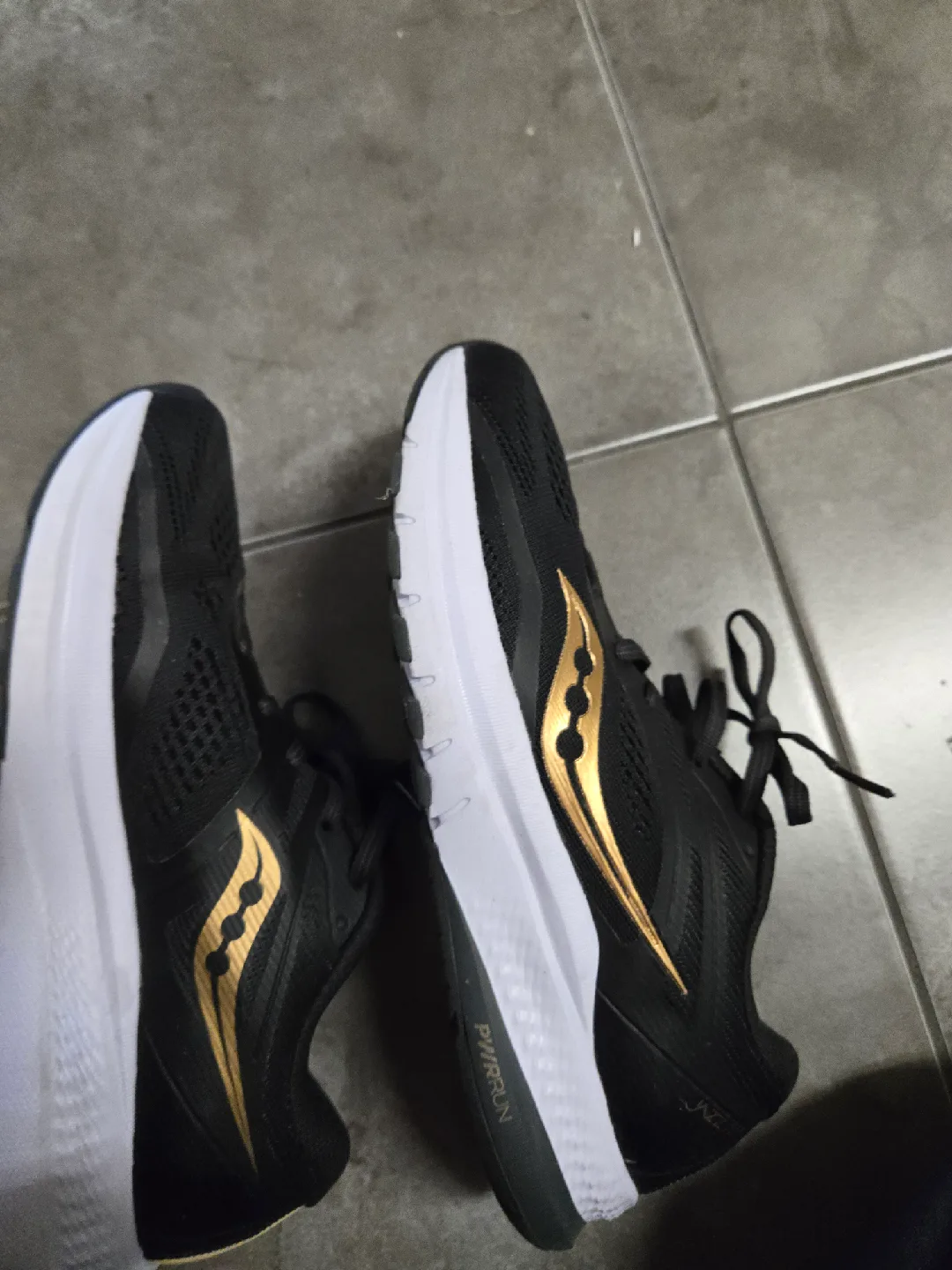 Saucony Women's Jazz 22 Running Shoes - Size 7.5 image indicator(3)