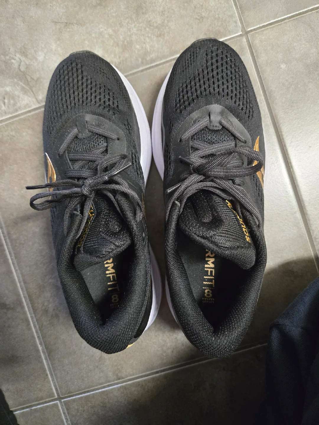 Saucony Women's Jazz 22 Running Shoes - Size 7.5 image indicator(5)