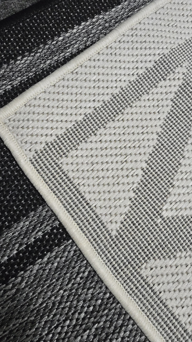 Area Rug - Geometric Pattern - photo 5
