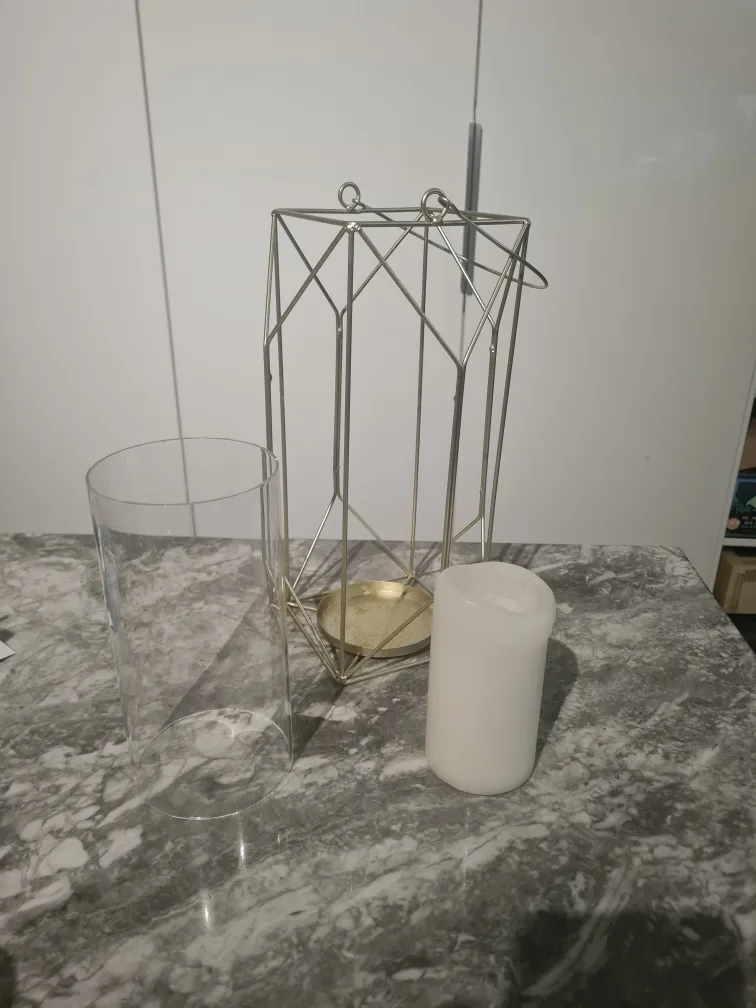 Gold Metal Geometric Candle Lantern (unscented candle included) image indicator(2)