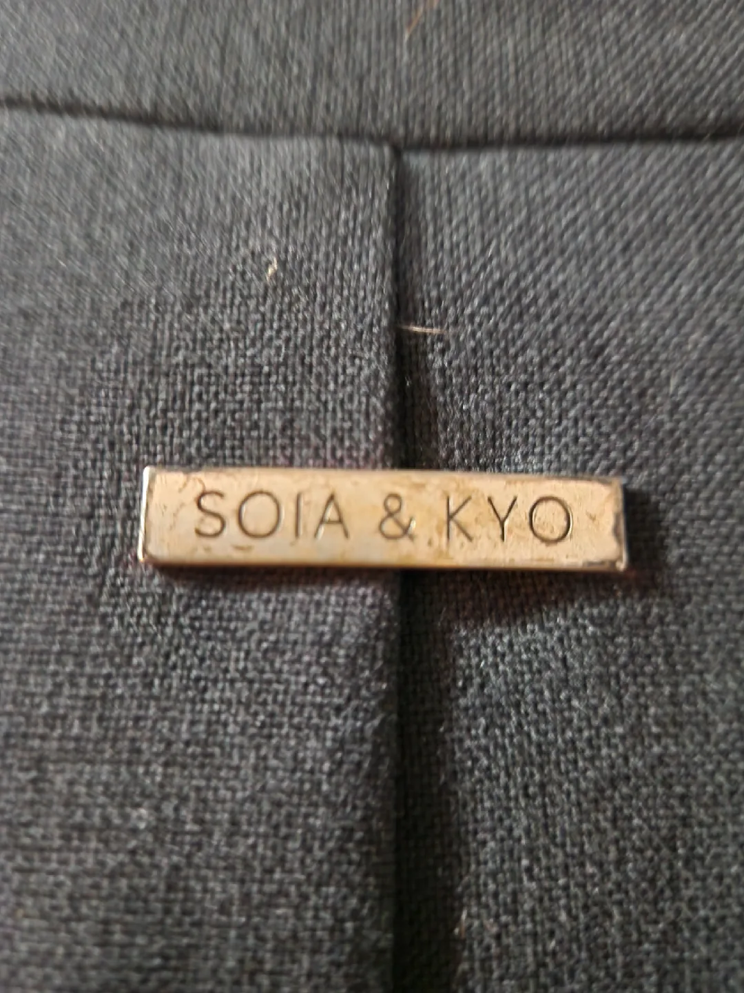 Soia & Kyo Black Sleeveless Vest - Size S/P image indicator(4)