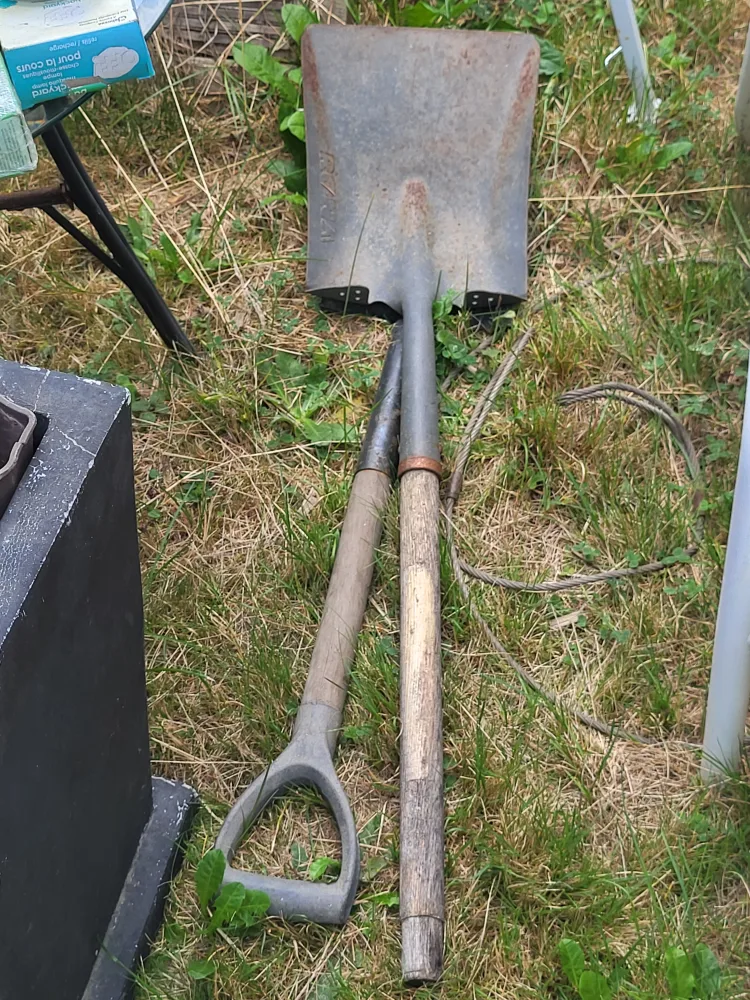 Rona Shovel thumbnail