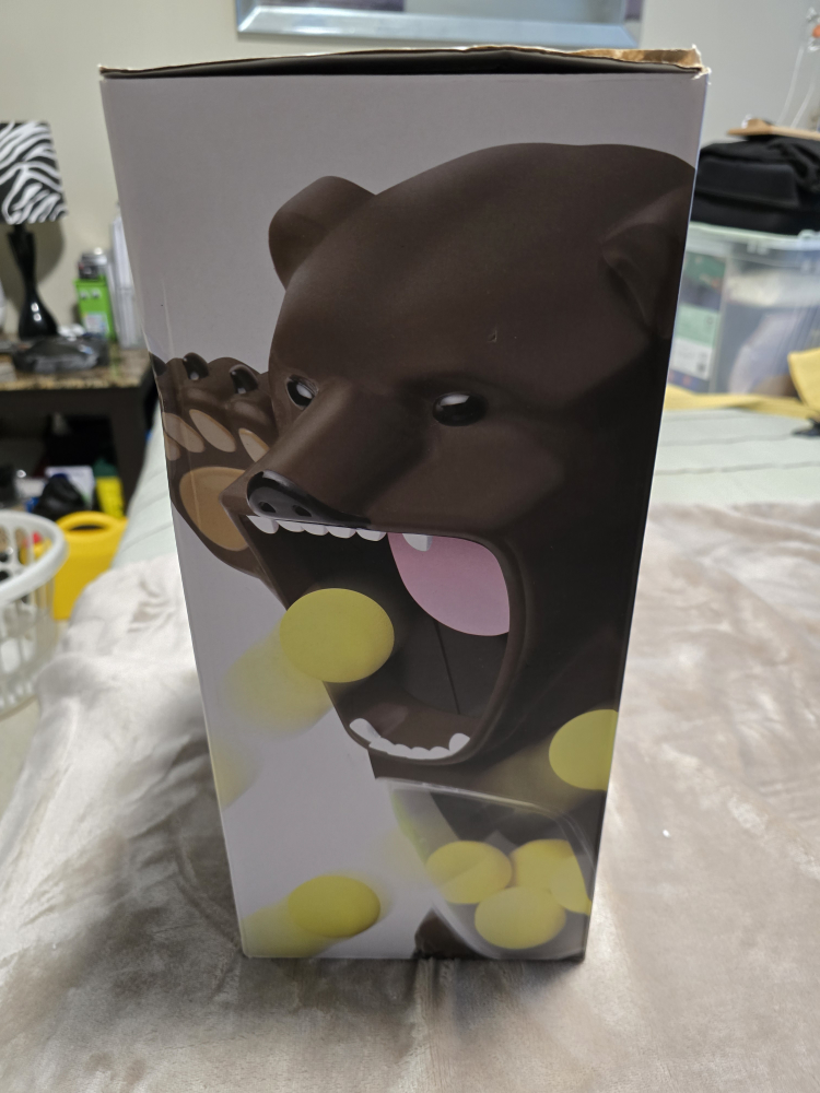 Sharper Image Hungry Bear Target Game - New in Box! - photo 2