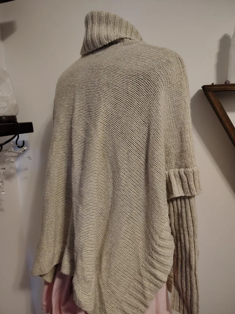 Beige Knit Turtleneck Poncho with Pockets image indicator(4)