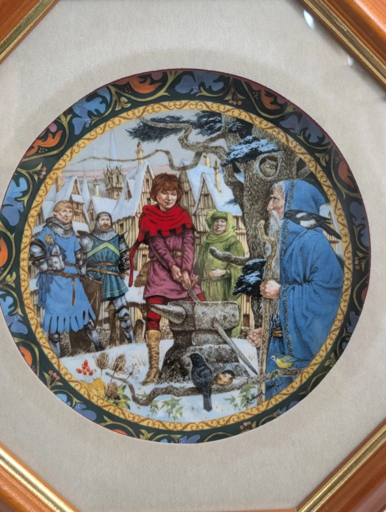 Wedgwood Collectable Plate Arthur Draws the Sword - Richard Hook image indicator(2)