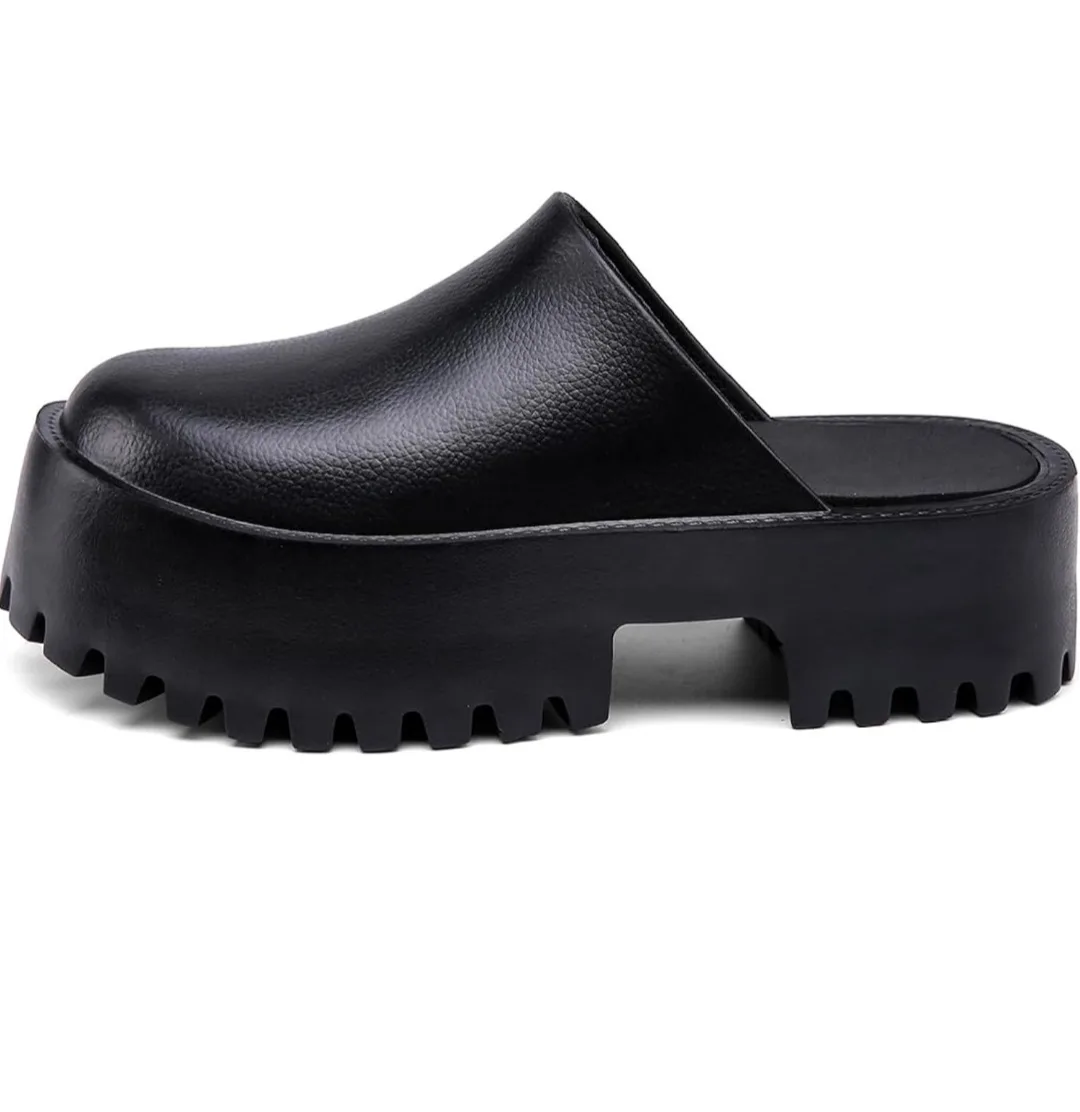 Black Platform Clogs - Size 10 image indicator(2)