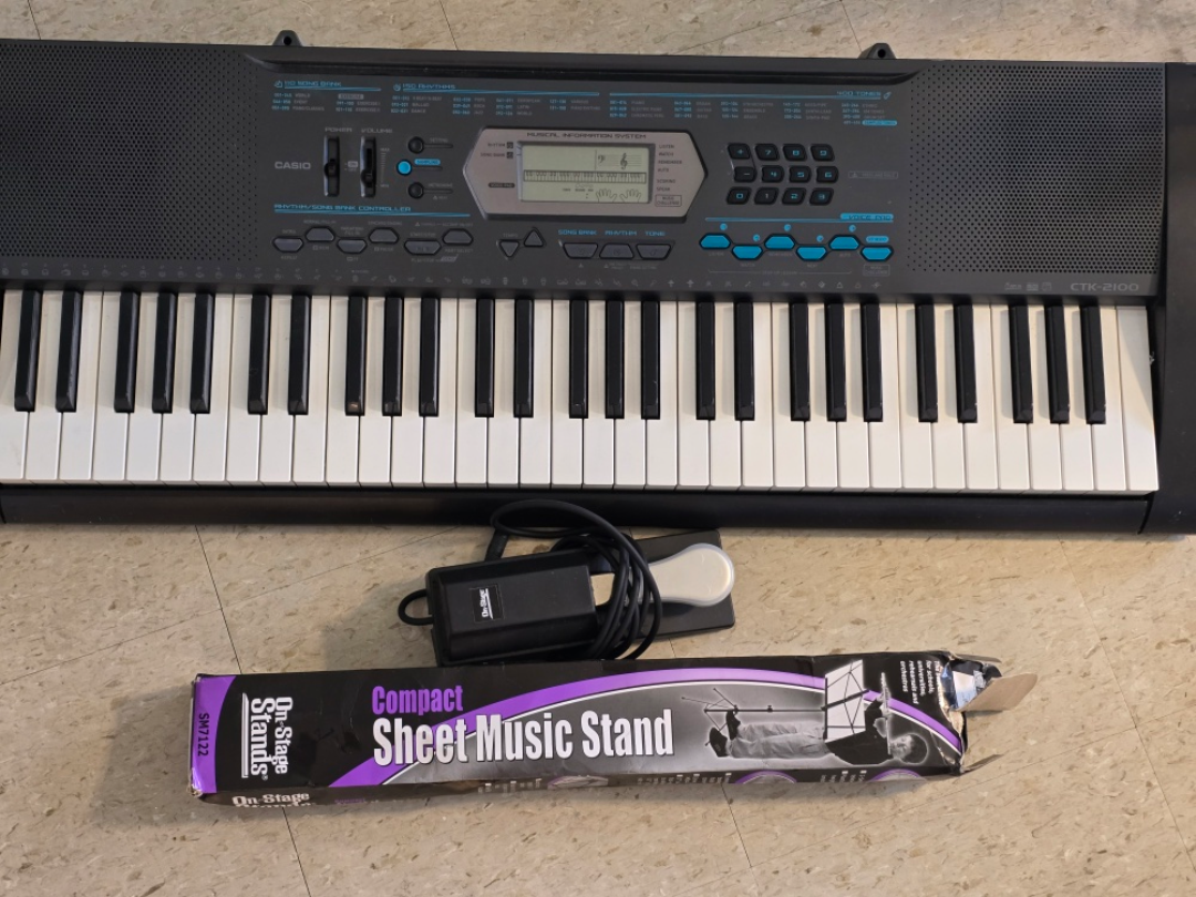 Casio CTK-2100 Keyboard with Stand & Pedal