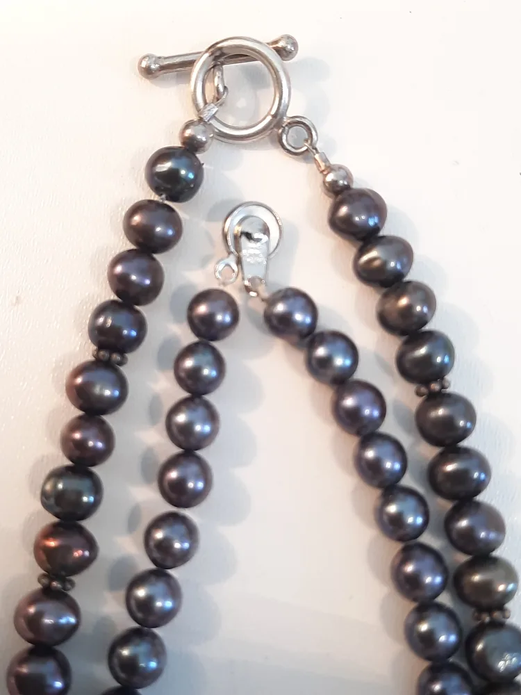 Black Pearl Necklaces one with 925 silver clasp image indicator(3)