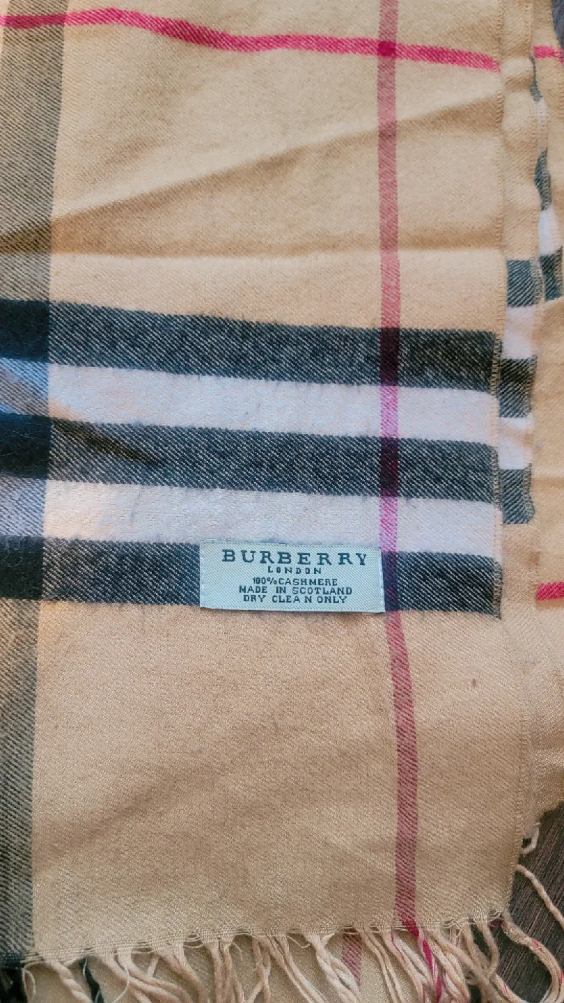 Authentic Burberry Scarf - 100% Cashmere image indicator(2)