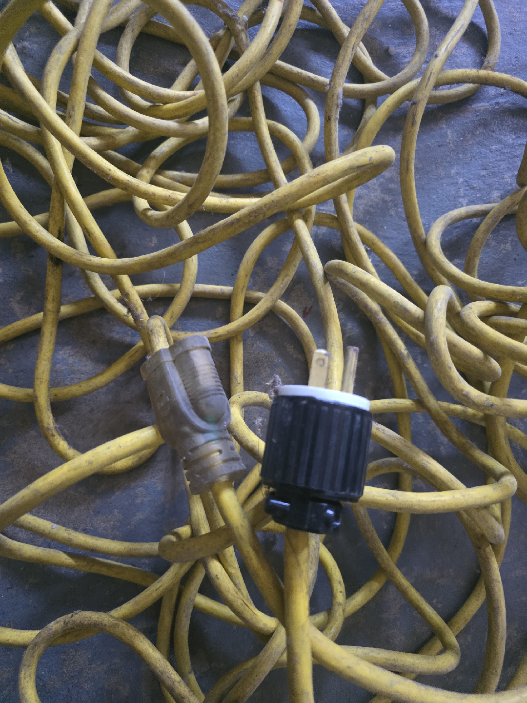Yellow Extension Cord 100ft - photo 2