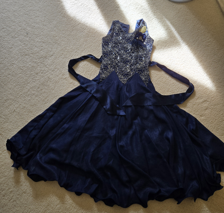 Peppermint Girls Dress, Size 5-6 Years