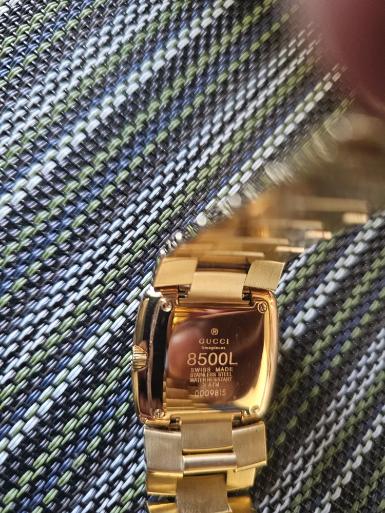 Gucci Gold-Tone Ladies Watch with Box Authentic image indicator(7)