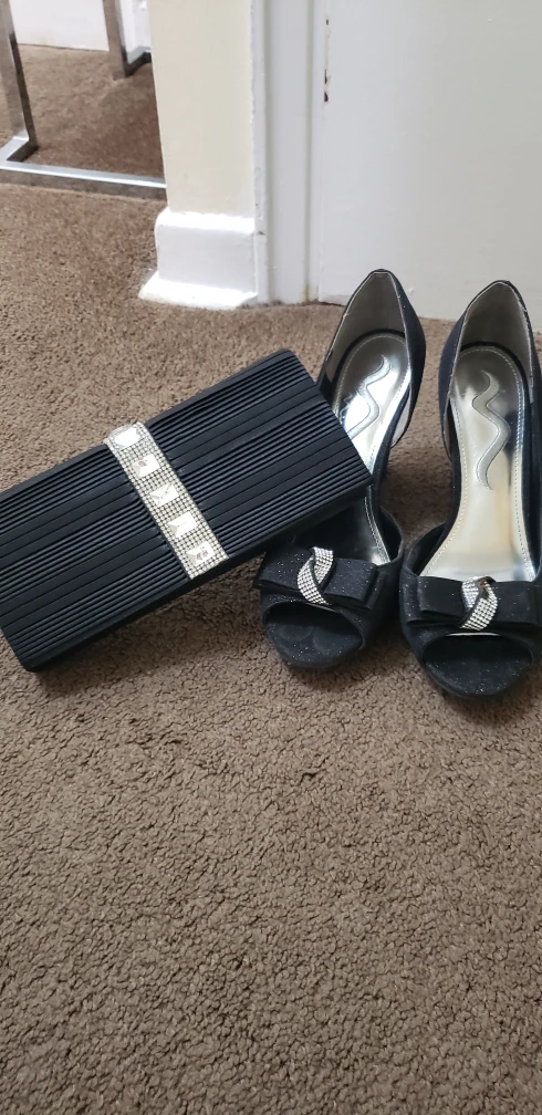 Nina Heels & Clutch Set - Size 8.5, Black
