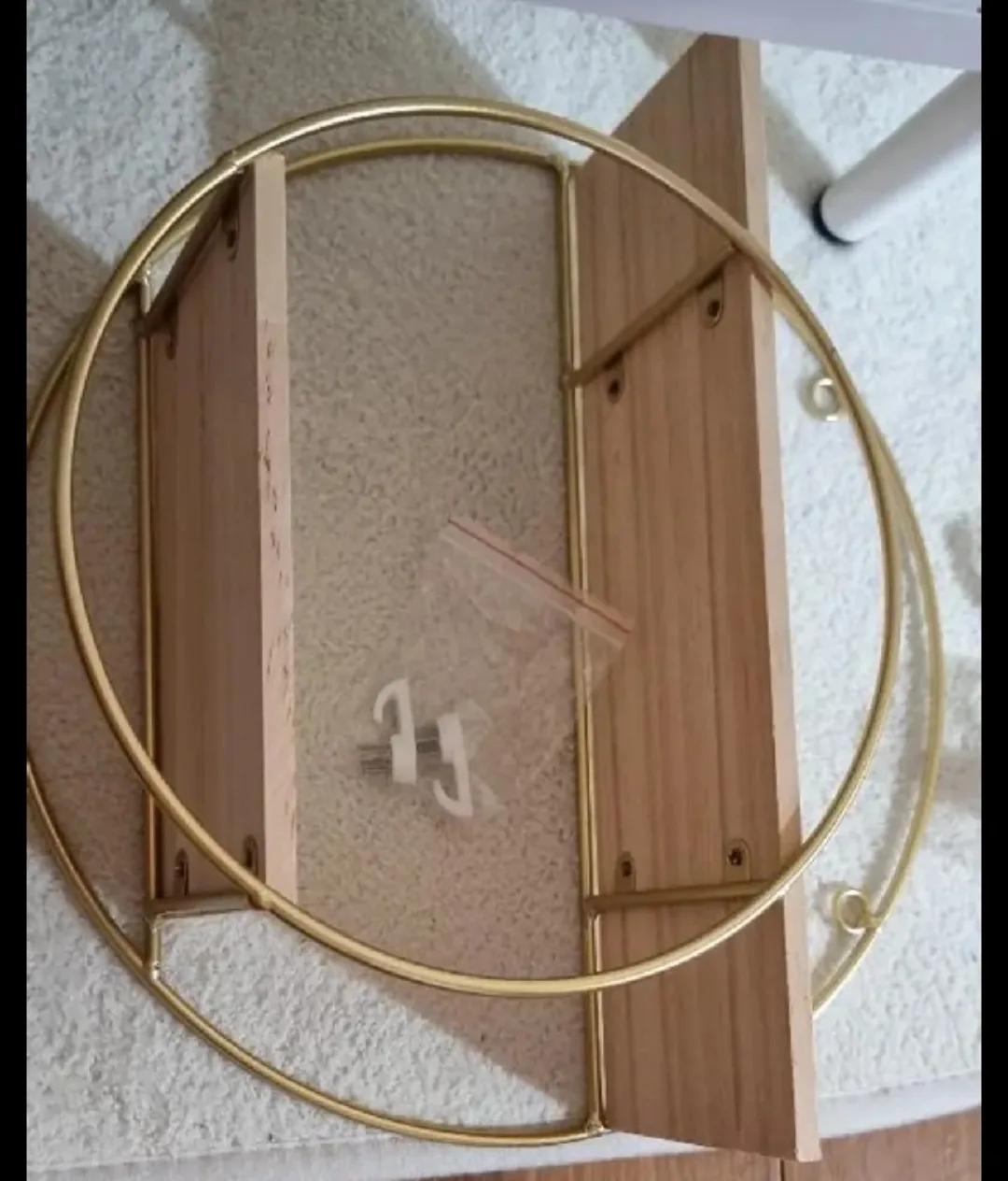 🥕BRAND NEW Gold Metal & Wood Round Wall Shelf🥕 image indicator(6)