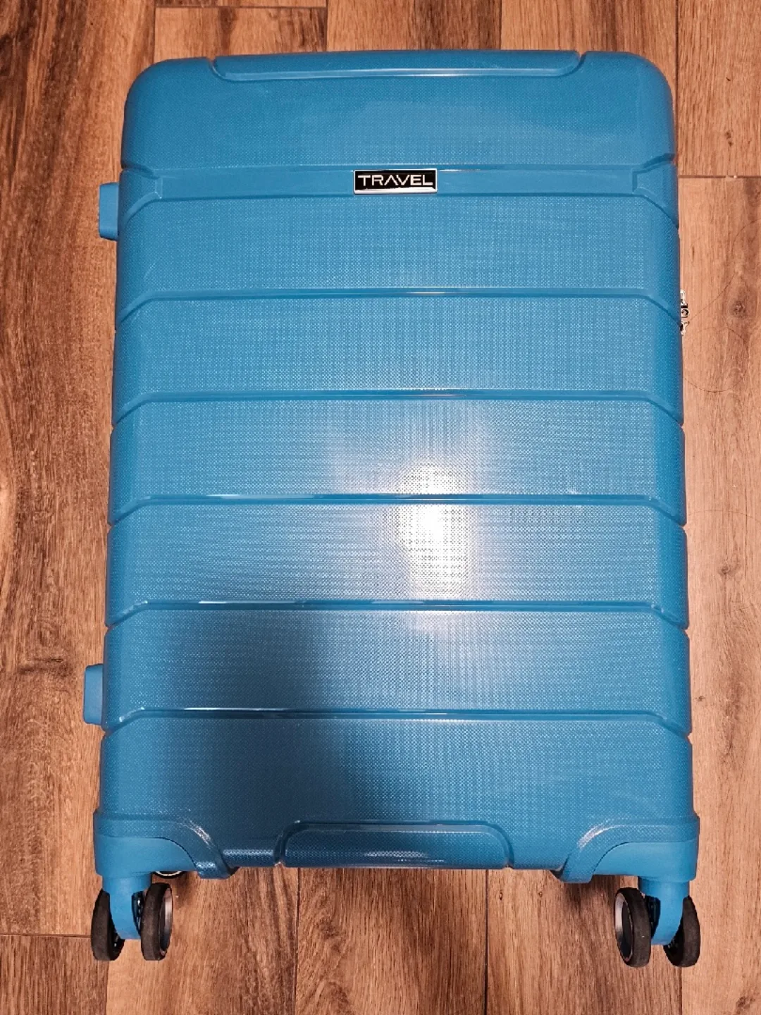 Blue Hard Shell Suitcase thumbnail