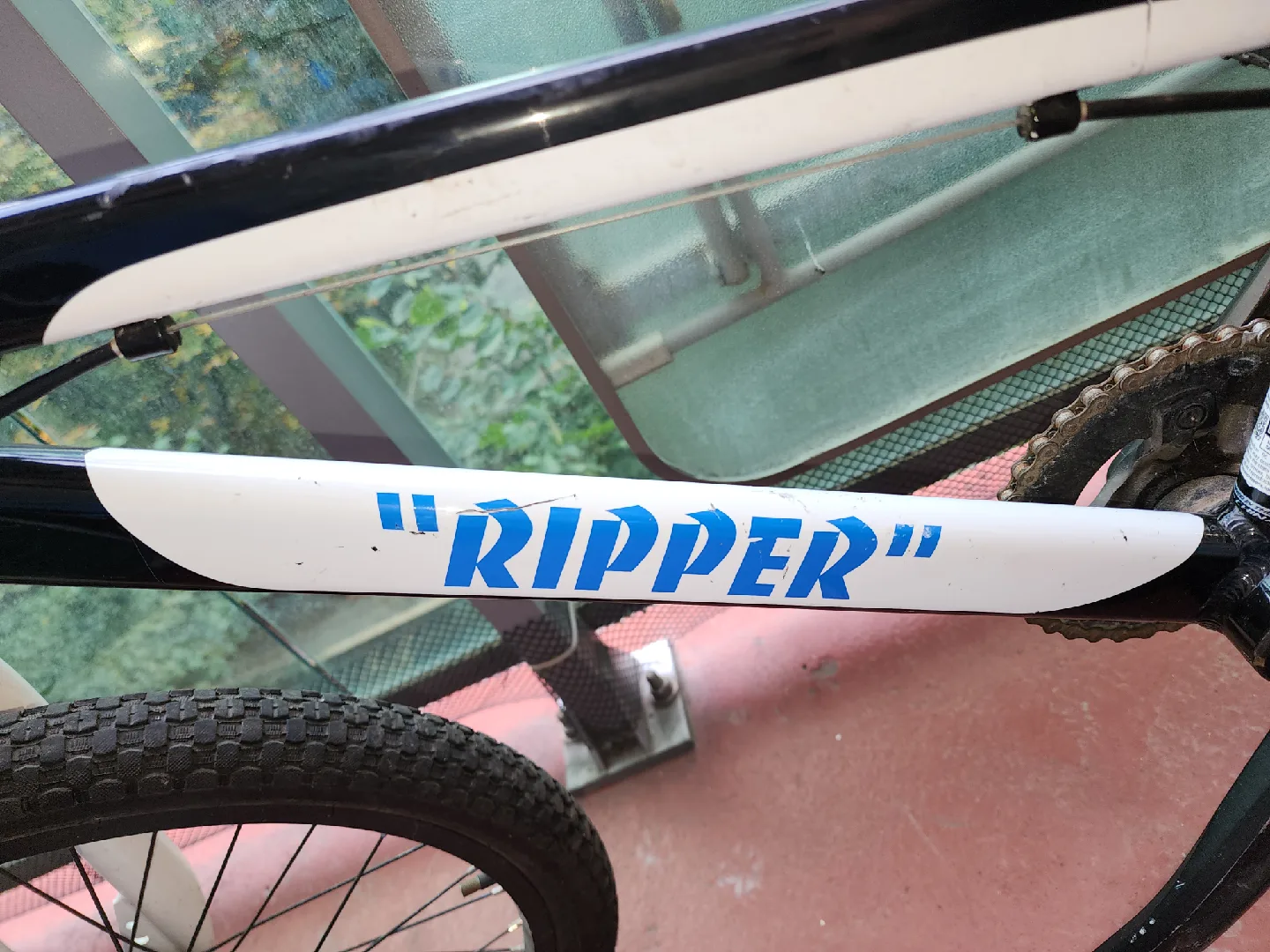 SE Racing Ripper BMX 2 Kids Youtg 20" Bike. EUC image indicator(2)