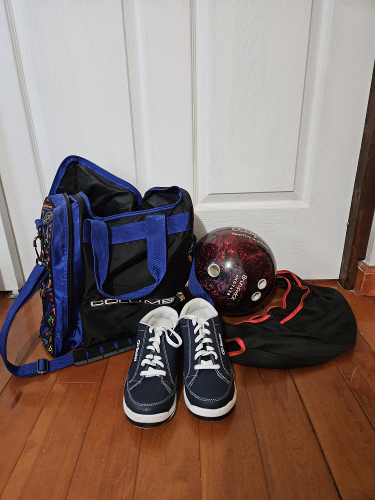 Men's Bowling Travel Set: Brunswick Ball, Bag, Dexter Shoes 🥕