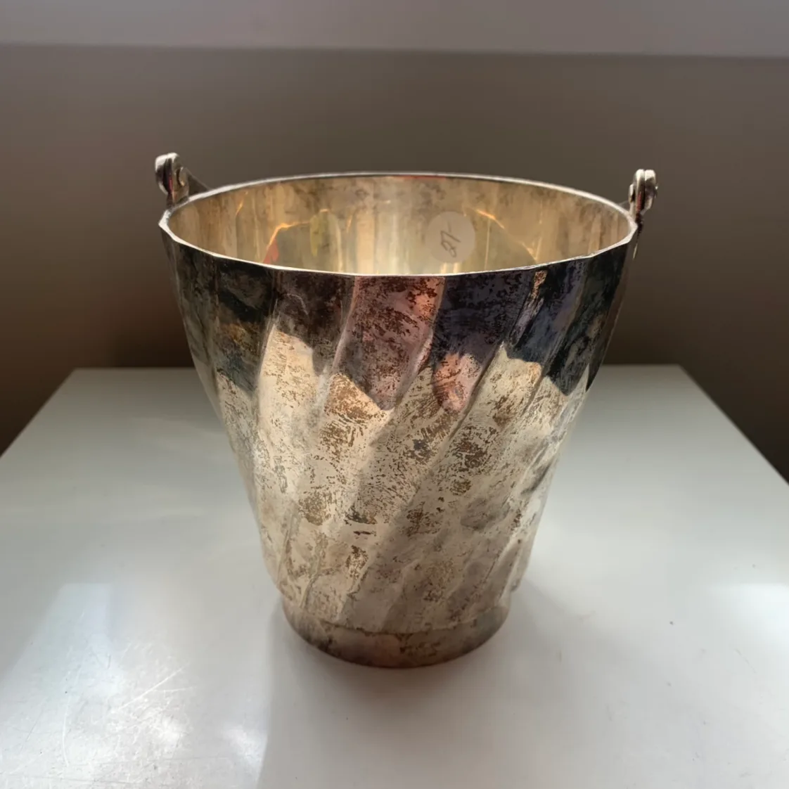 Antique ice bucket image indicator(2)