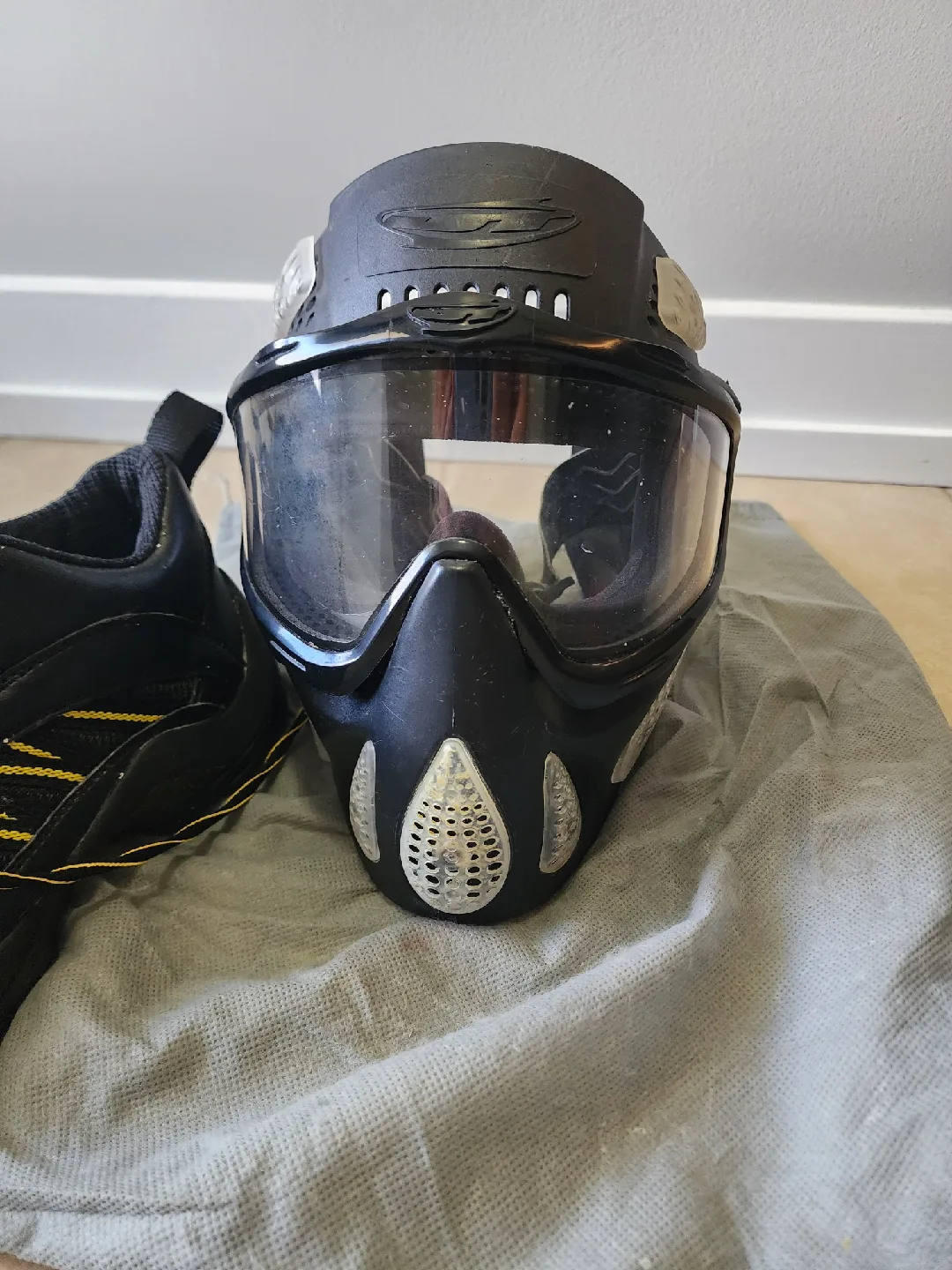 Empire Paintball Jersey & Pants with Dye Paintball Shoes image indicator(6)