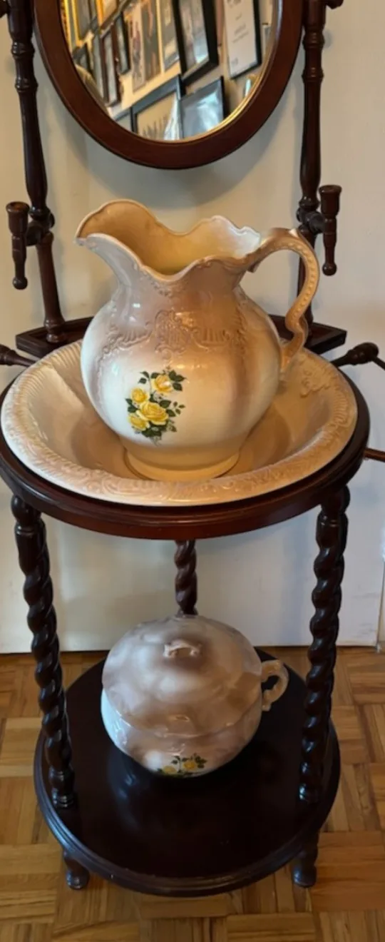 Antique Washstand with Mirror, Pitcher, Bowl, and Camber Pot image indicator(3)