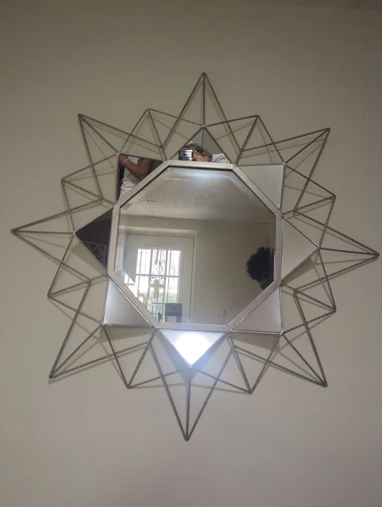 Starburst Geometric Wall Mirror image indicator(3)