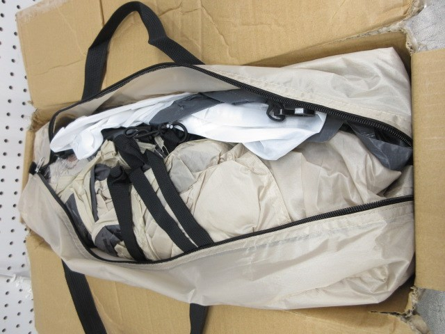 OUTSUNNY 3-PERSON CAMPING TENT - photo 5
