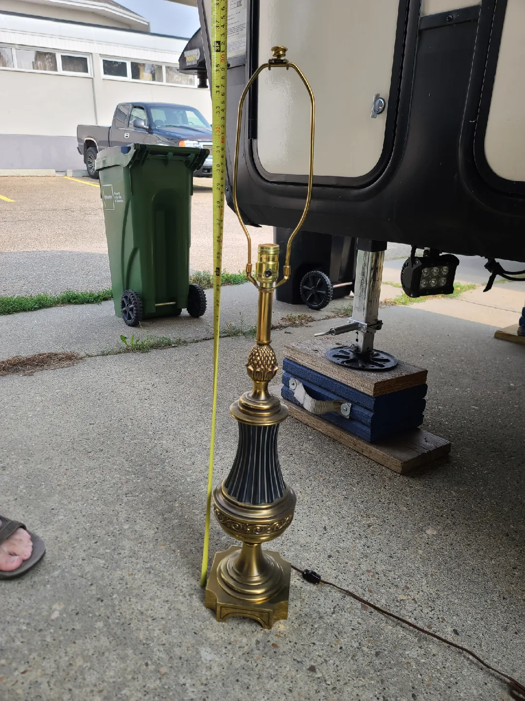 Vintage Style Table Lamp - 34 inches tall thumbnail