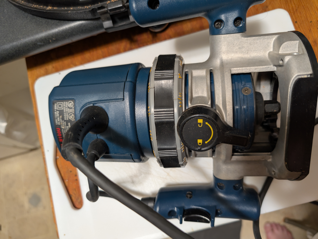 Ryobi 1 1/2 HP Router Kit with Case - photo 4