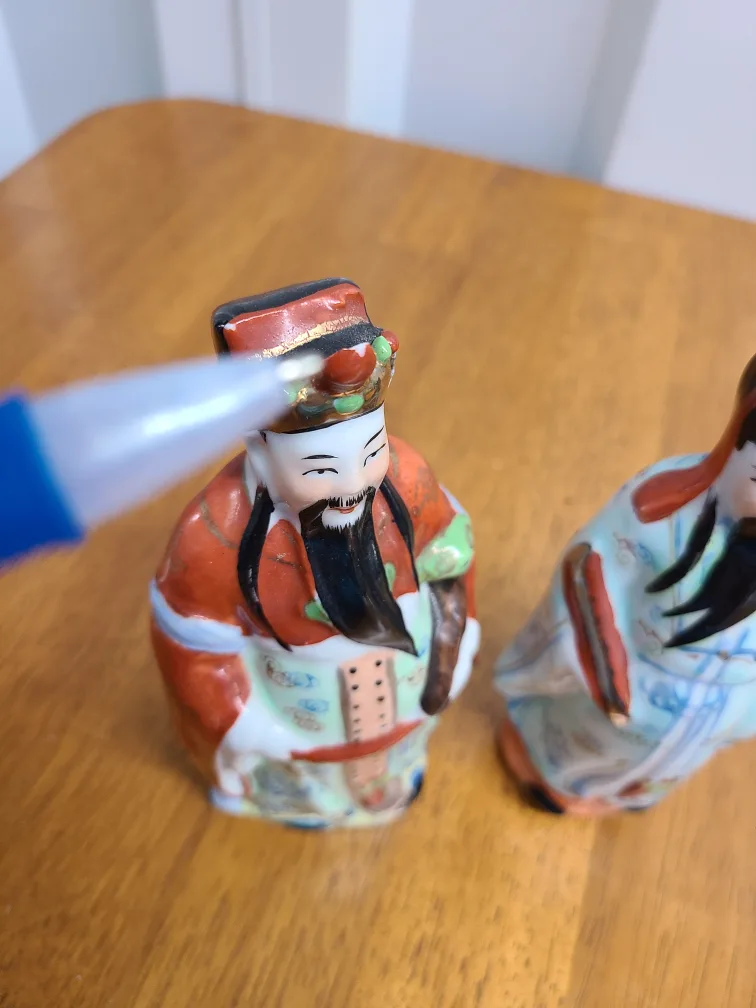 Two Chinese God Figurines image indicator(5)