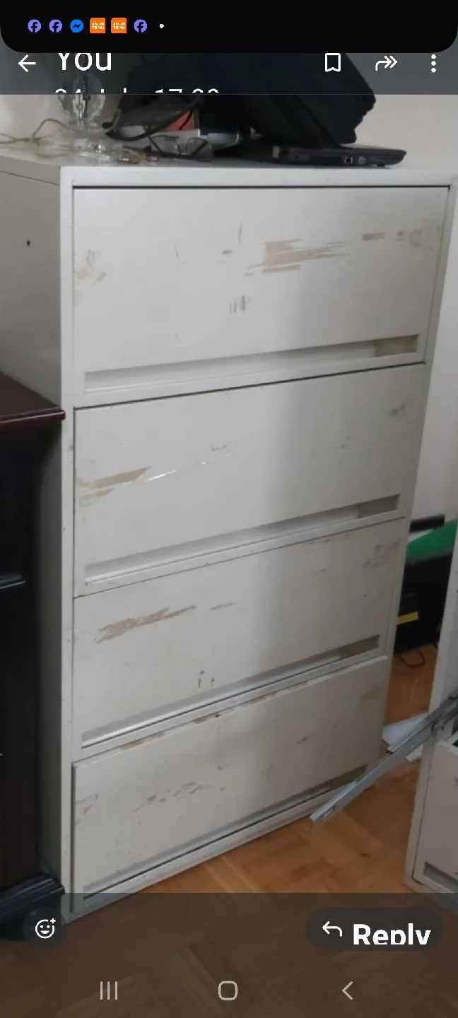 Used Filing Cabinet - 4 Drawers thumbnail