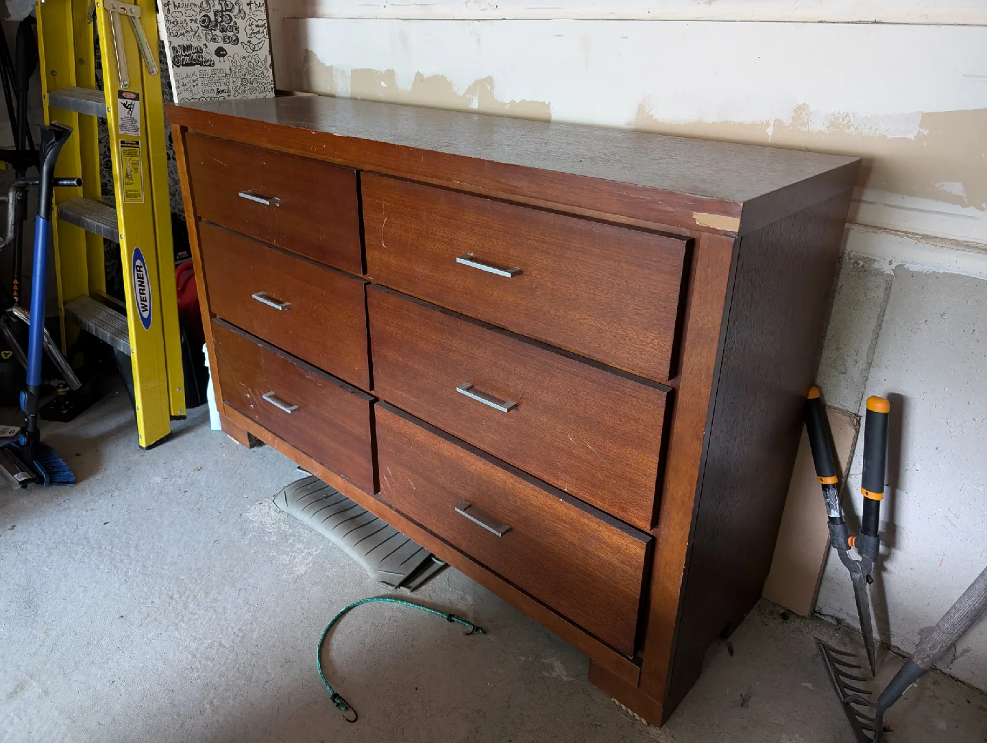 Solid Wood 6-Drawer Dresser image indicator(2)