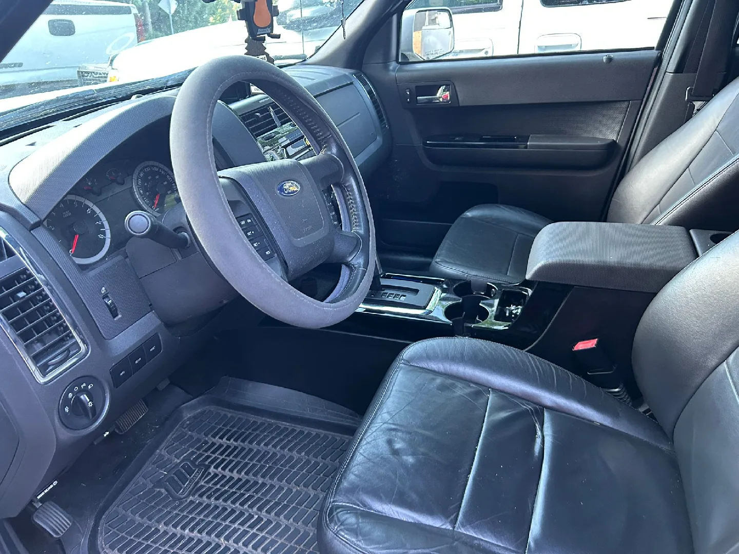 2011 Ford Escape image indicator(6)