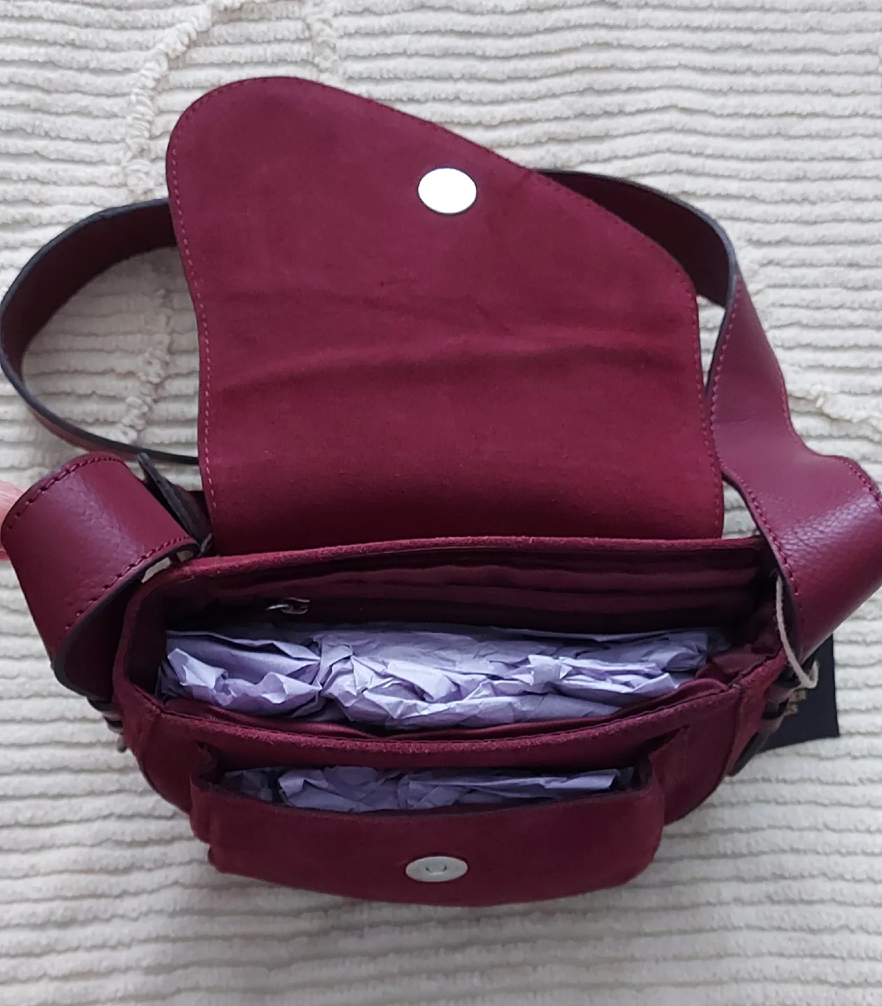 🆕Burgundy Leather Crossbody Bag image indicator(2)