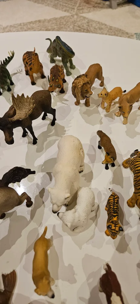 50 to 60 schleich animal figures image indicator(3)