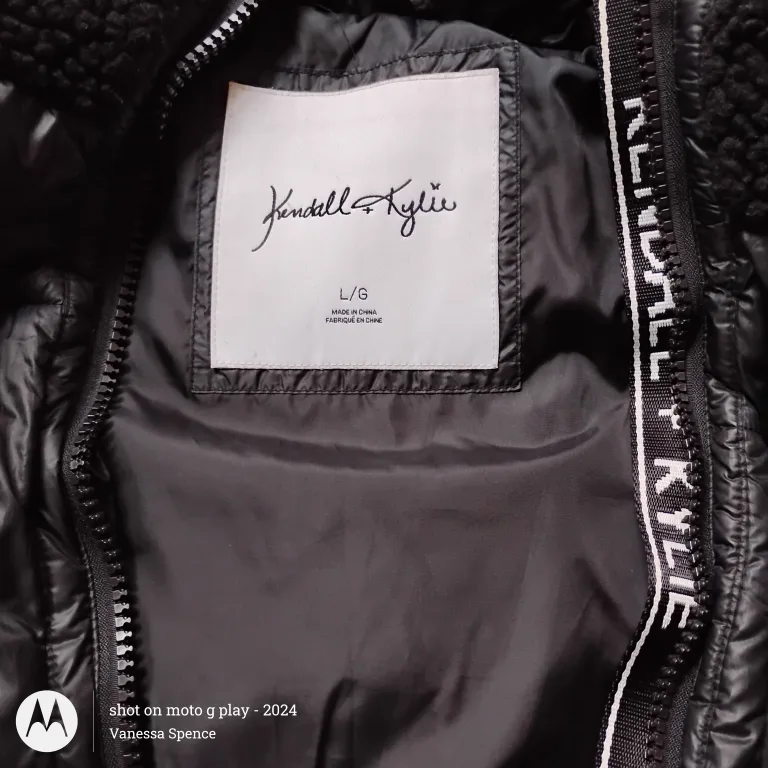 Kendall + Kylie Black Puffer Jacket - L/G image indicator(3)