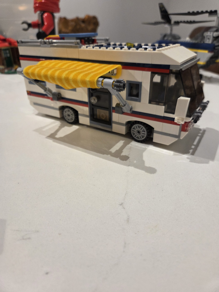 LEGO RV Camper Van - photo 2