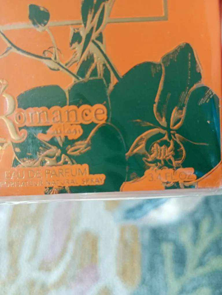 Romance Eau de Parfum 3.4 fl oz image indicator(3)