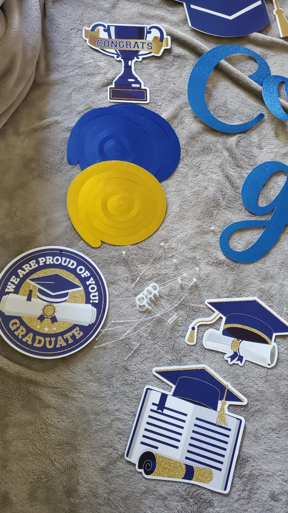 Graduation Party Decoration Set - Congrats Grad image indicator(4)