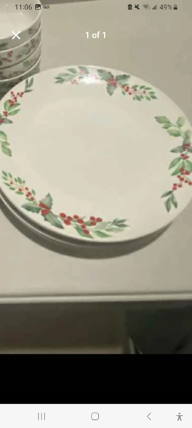 Christmas Dishes Set with Noel Tray image indicator(2)