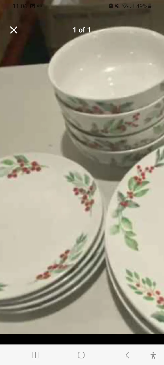 Christmas Dishes Set with Noel Tray image indicator(3)
