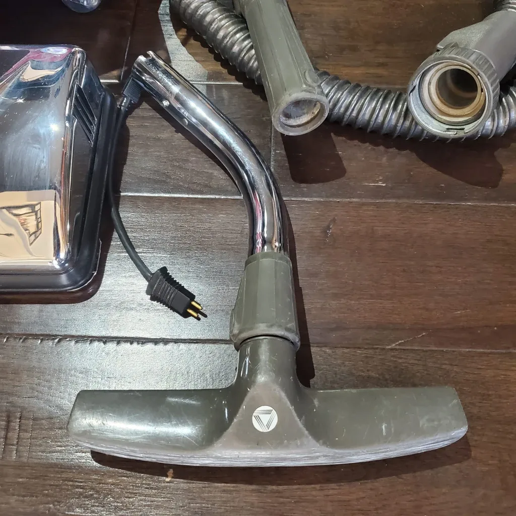 Filter Queen Majestic 65 Anniversary Vacuum image indicator(5)