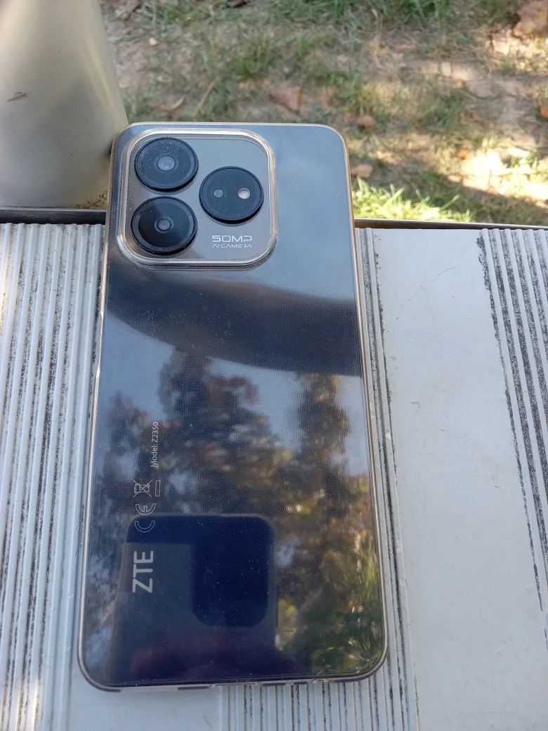 ZTE Model Z2350 Smartphone image indicator(5)