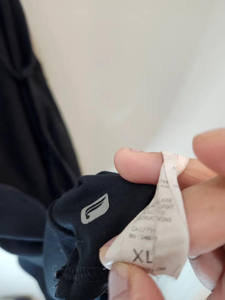 Fabletics Black Tank Top - Size XL thumbnail