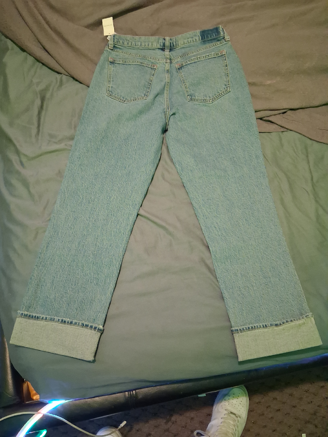 Abercrombie & Fitch Mom Jeans, Size 30 - photo 2