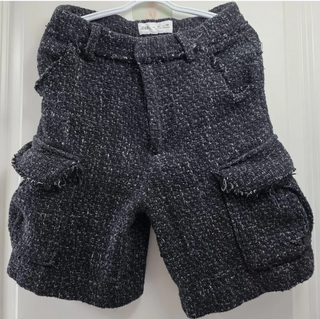 Gap Shorts - set of 4 - for ages 10 to 12 image indicator(7)