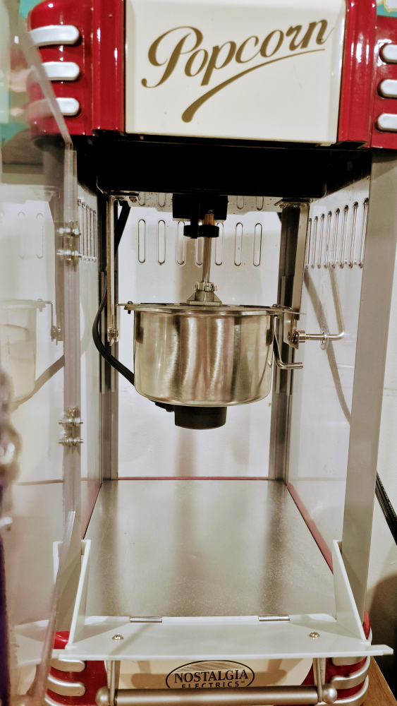 Nostalgia Electrics Popcorn Machine & Cotton Candy Maker - photo 3