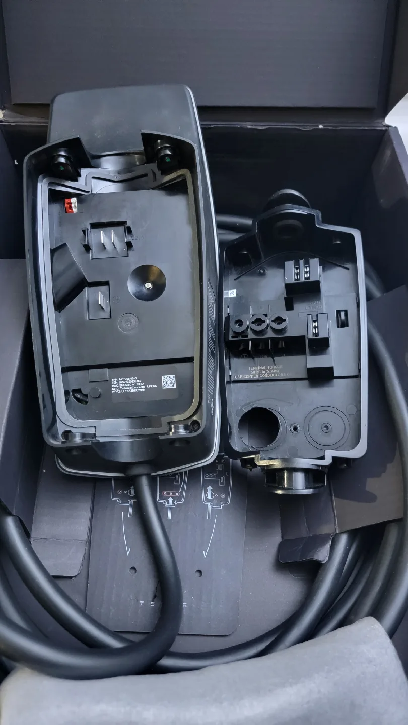 Tesla Wall Connector Gen 3 – Level 2 EV Charger As is image indicator(4)