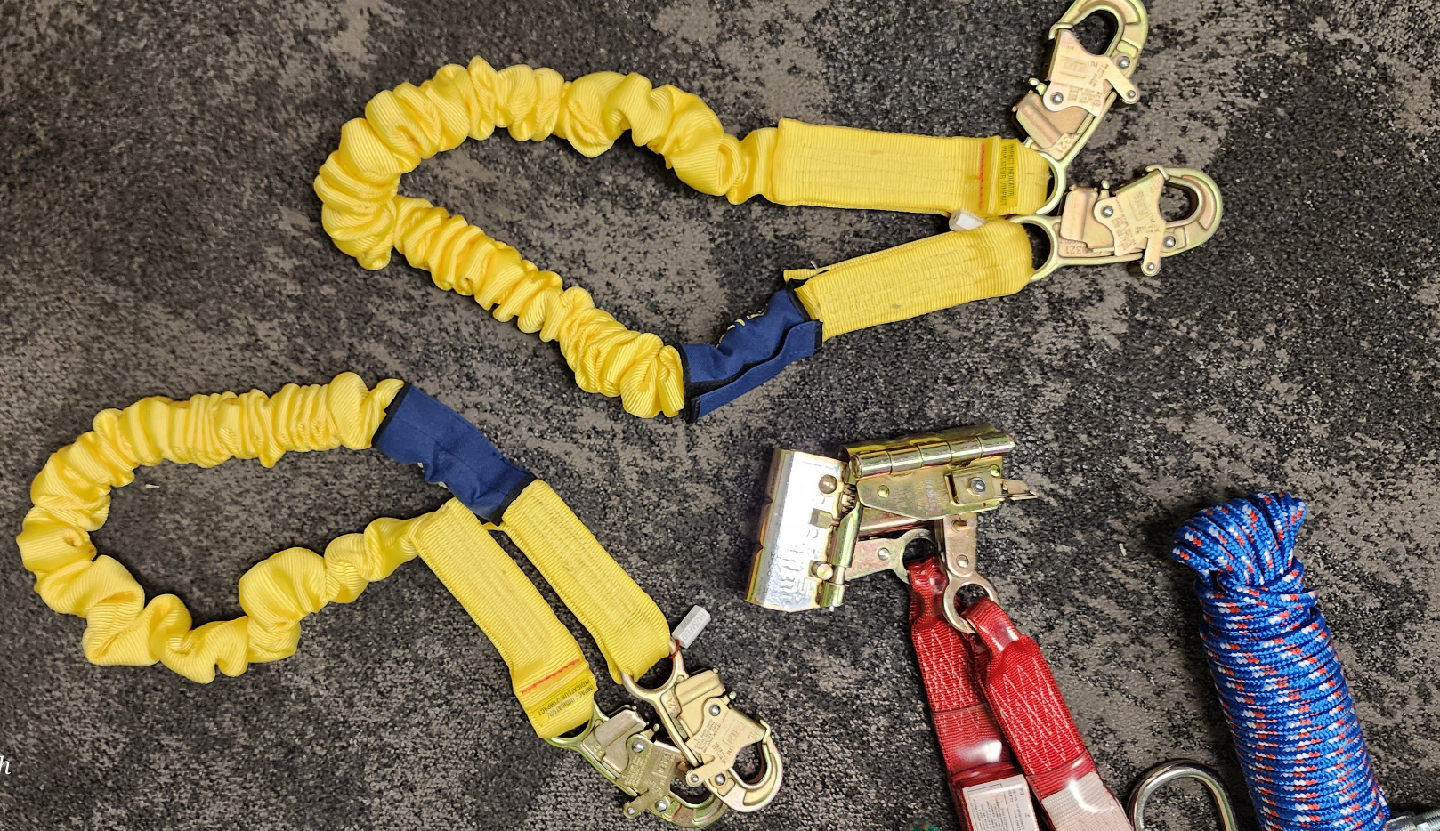 Full Body Harness, Lanyards, rope Grabs, and life lines - photo 5