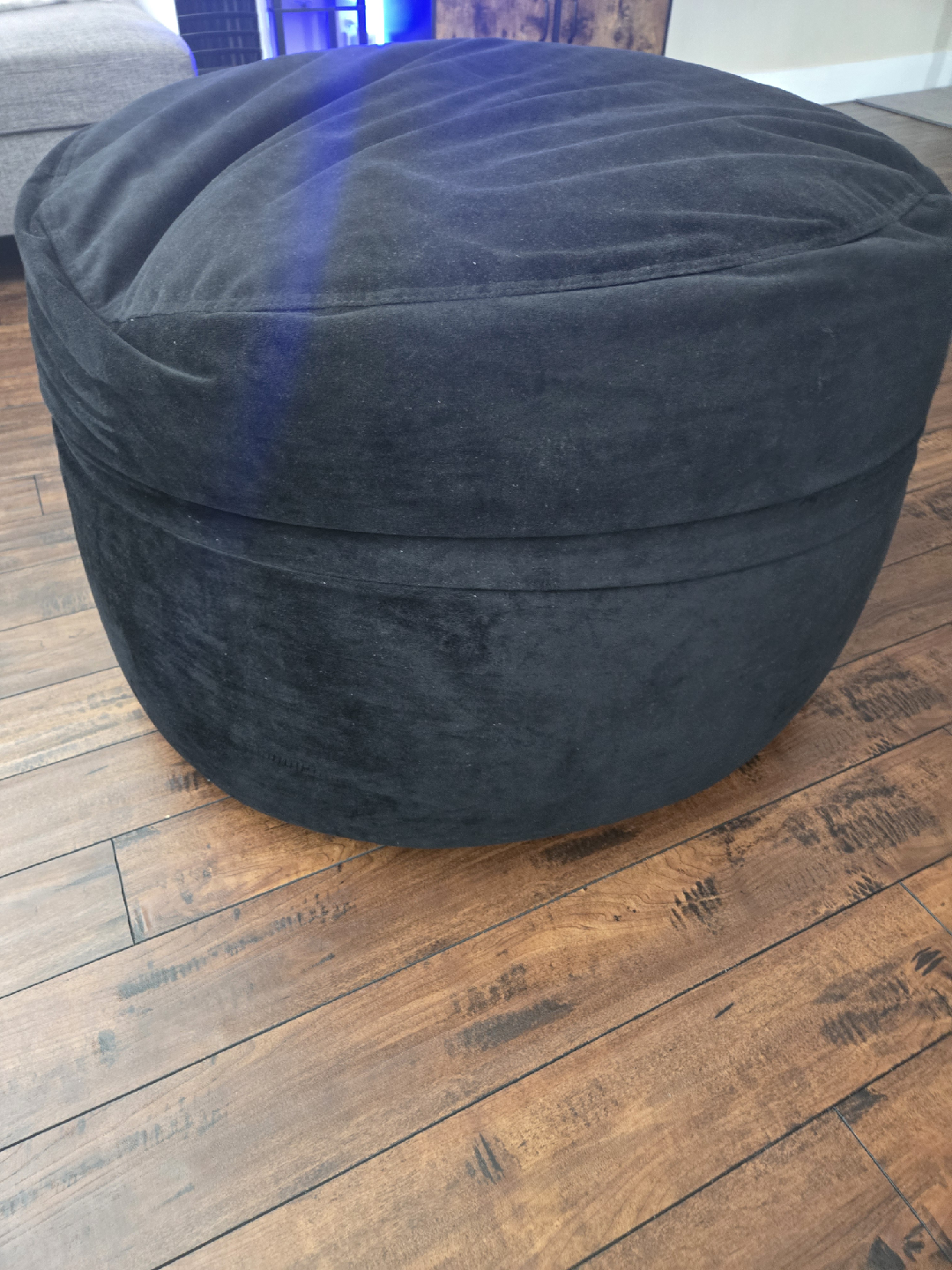 Black Velvet Round Bean bag