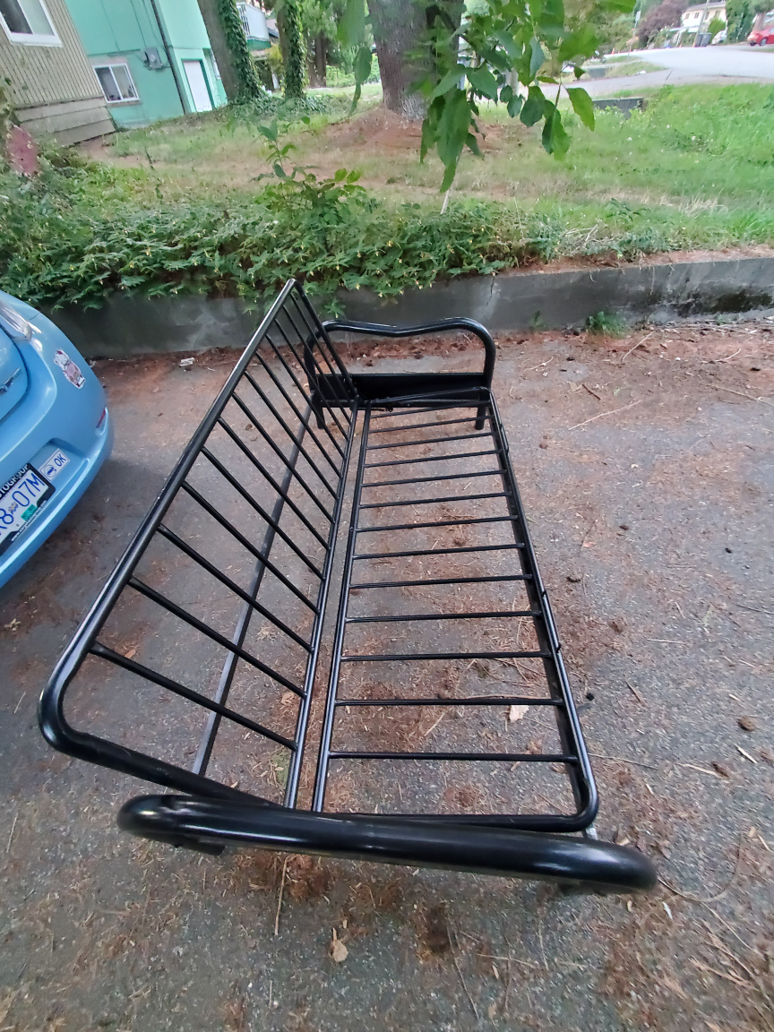 Black Metal Futon Frame - Good Condition - photo 4